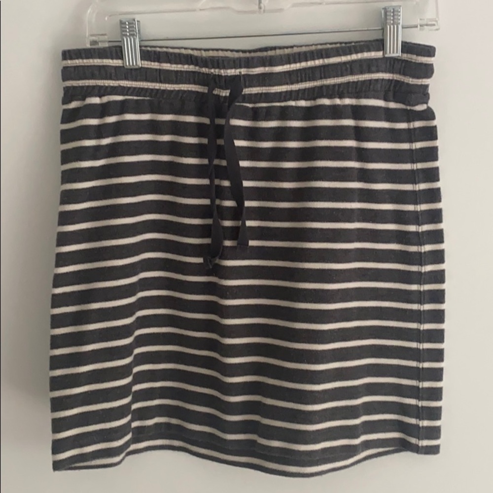 Above the knee skirt